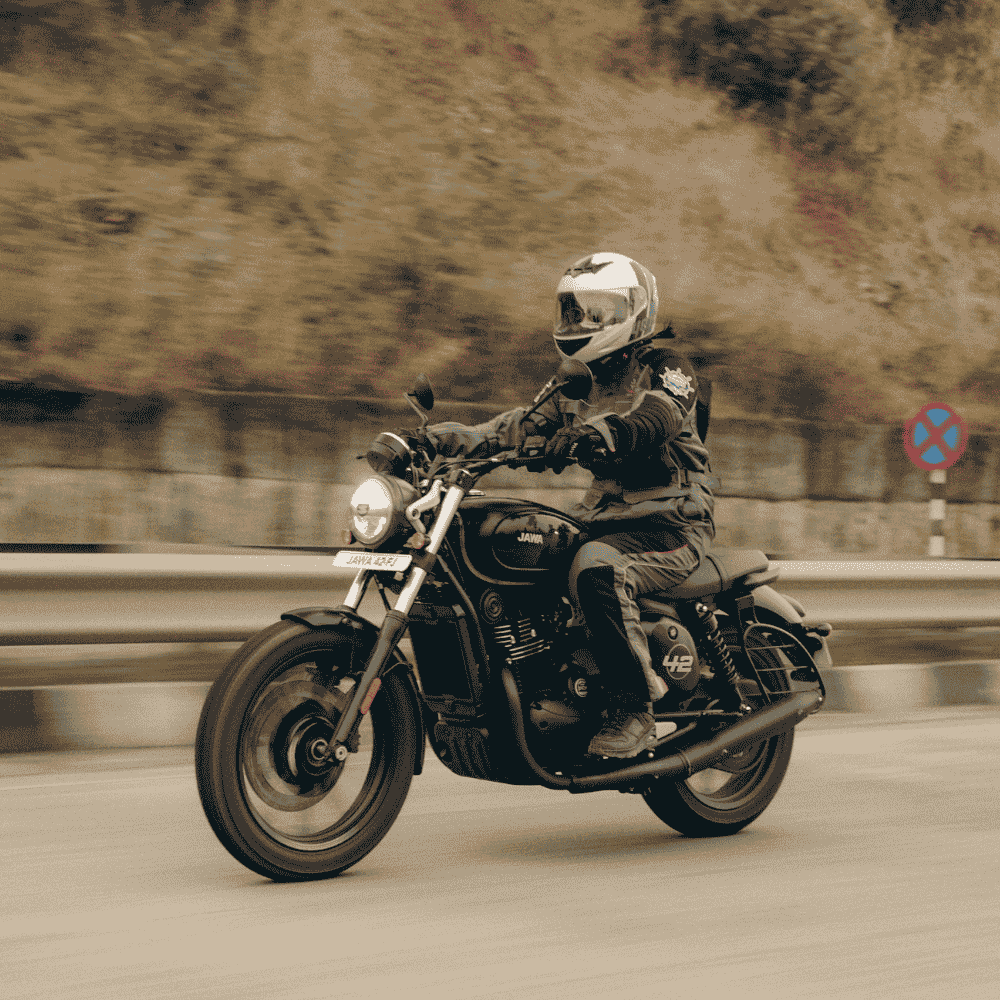 Jawa 42 vs Jawa 42 FJ: Which One's Right For You?