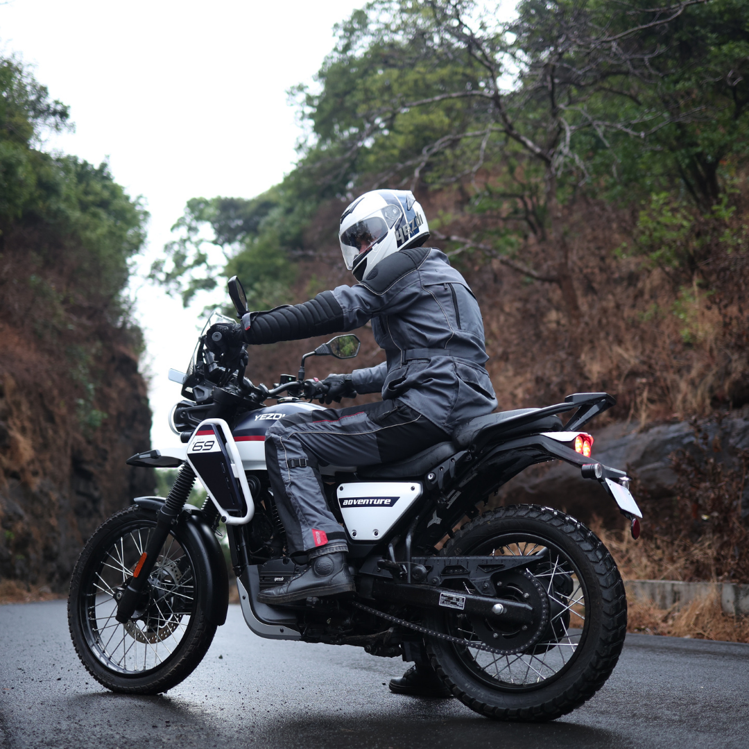 New Yezdi Adventure 2025 - Starts at ₹2.14 Lacs*