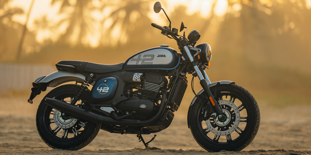 Java Fz 42 Jawa 42 FJ - Book A Test Ride